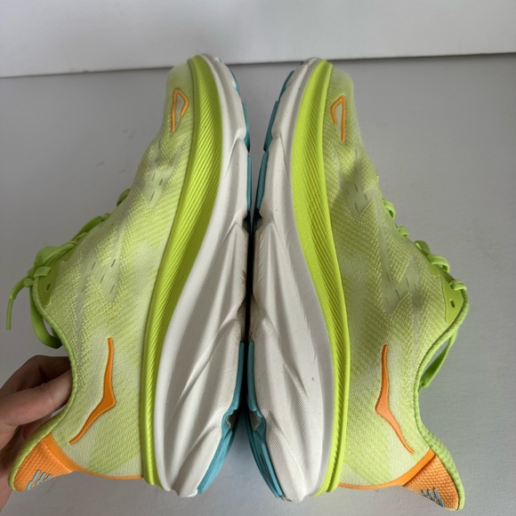 HOKA Women’s CLIFTON 9 Size 12B Neon Green Highlighter Lettuce Solar Flare - Picture 6 of 13